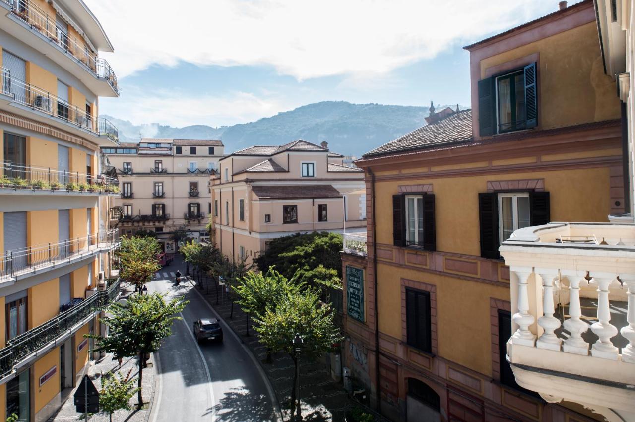 Agora Apartments Sorrento Exteriör bild