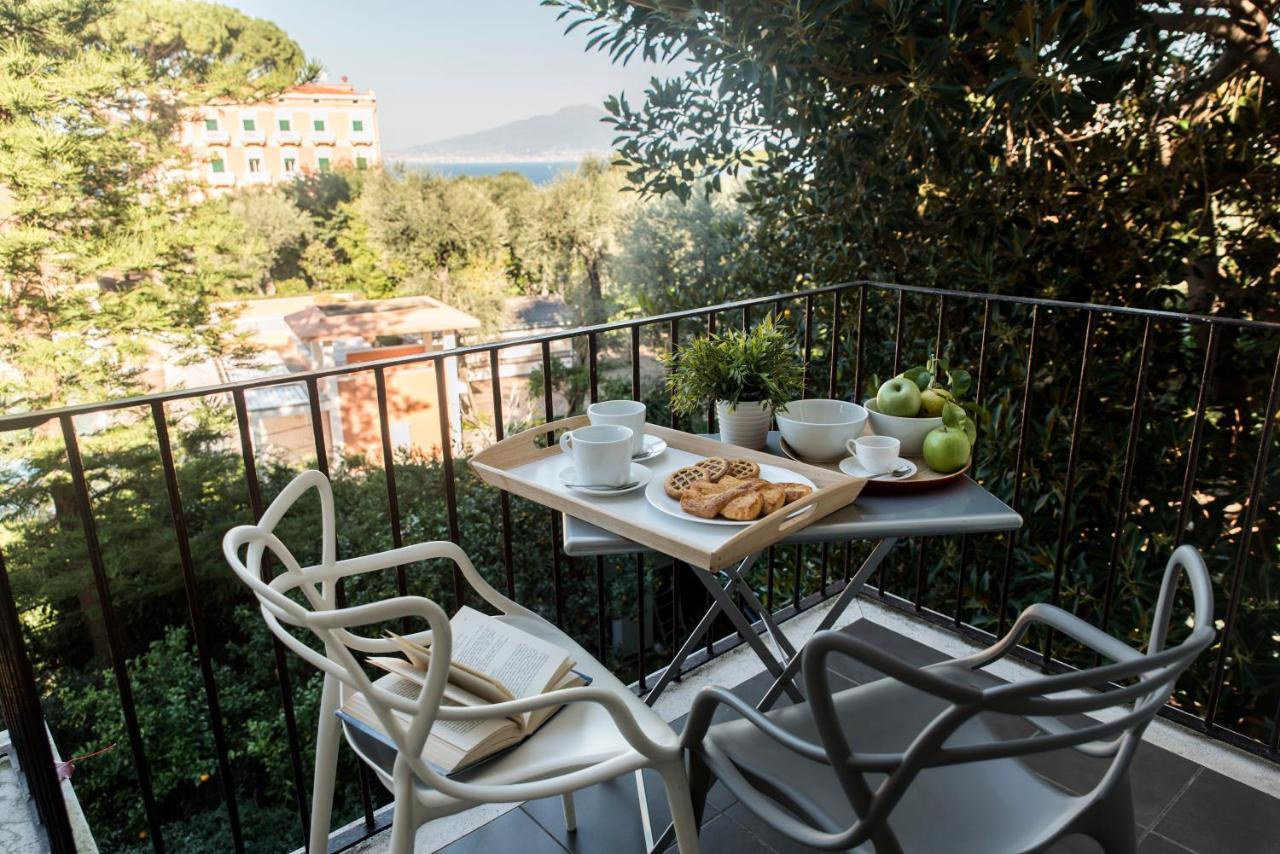 Agora Apartments Sorrento Exteriör bild